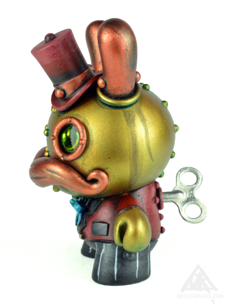 Customised Mechtorian Kidrobt Dunny figure by Doktor A.