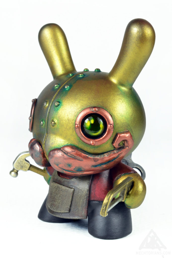 D.I.Why! Mechtorian Dunny custom by Doktor A (Bruce Whistlecraft). A Retro Futuristic robot toy.